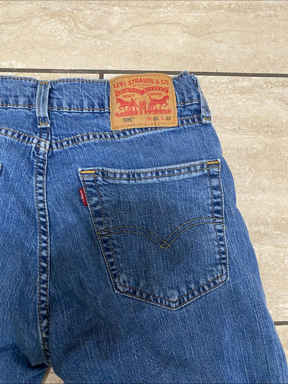 Levi's Men's Straight Leg Dark Blue Denim Jeans - Picture 3 of 7